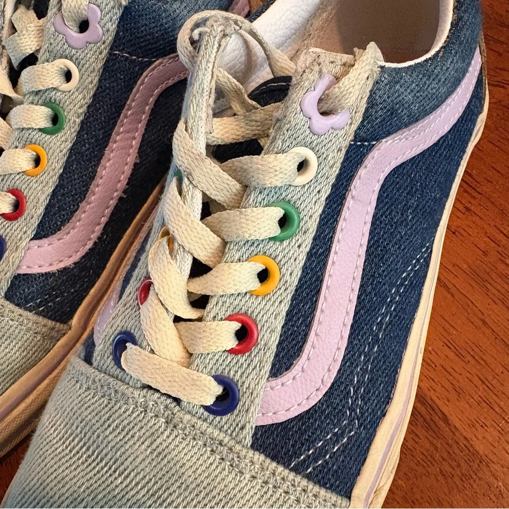 Vans gently used